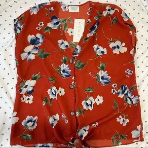 Floral red/orange top
